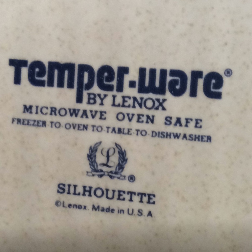 Four Lenox Temper-Ware Silhouette Dinner Plates - Picture 5 of 5